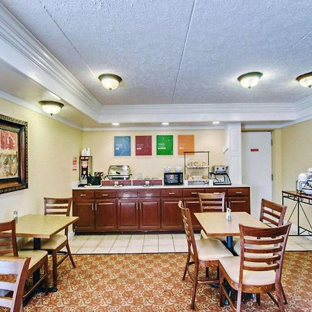 Comfort Inn Near Martinsville Speedway Bagian luar foto