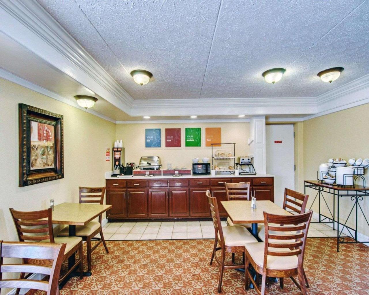 Comfort Inn Near Martinsville Speedway Bagian luar foto