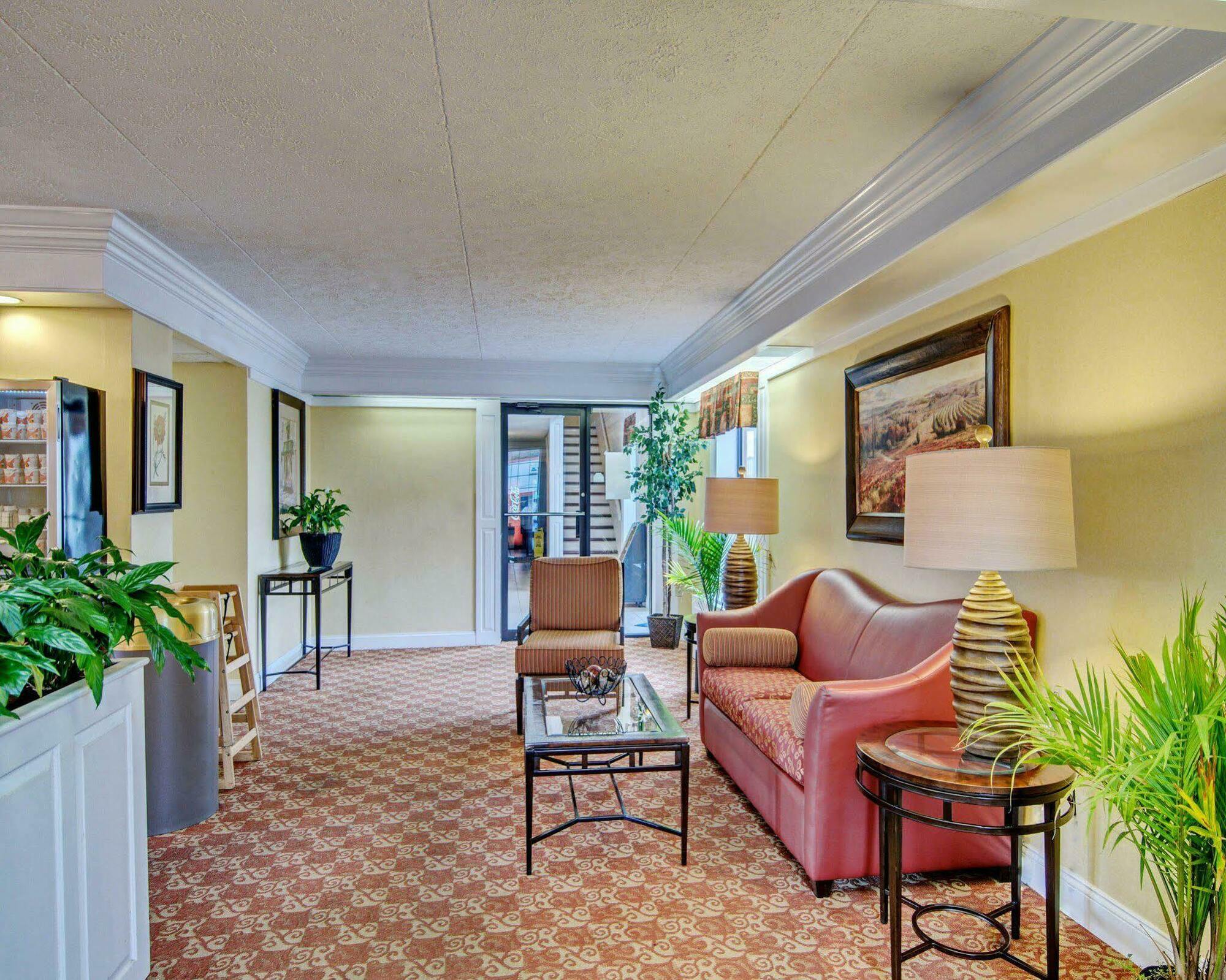 Comfort Inn Near Martinsville Speedway Bagian luar foto